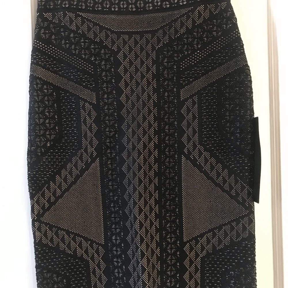 BCBG bodycon pencil skirt, size M